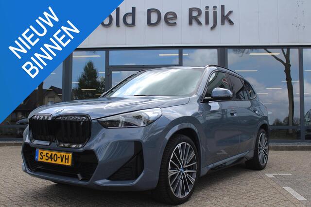 BMW iX1 xDrive30 67 kWh // M Sportpakket