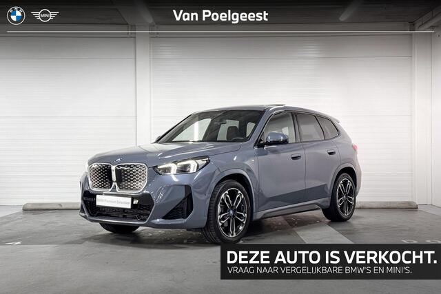 BMW iX1 eDrive20 | Head-Up Display | Harman Kardon | Panoramadak