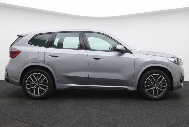BMW iX1 20 eDrive M Sport Full Led l Navi l Camera