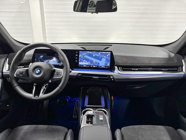BMW iX1 eDrive20 | M-Sport | Premium Pack | Comfort Pack | Driving Assistant | Harman/Kardon | Comfort Access
