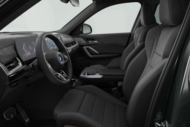 BMW iX1 eDrive20 67 kWh M Sport Edition | M Sportpakket Pro | Premium Pack | Travel Pack