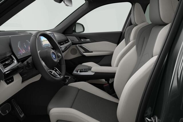 BMW iX1 eDrive20 67 kWh M Sport Edition | M Sportpakket Pro | Innovation Pack | Travel Pack | Trekhaak