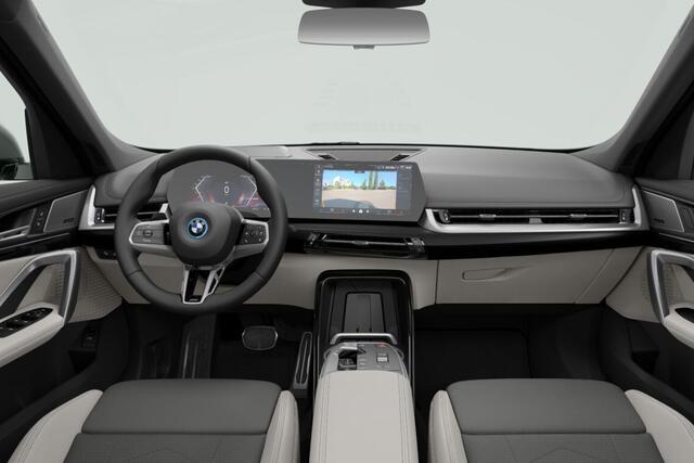 BMW iX1 eDrive20 67 kWh M Sport Edition | M Sportpakket Pro | Innovation Pack | Travel Pack | Trekhaak