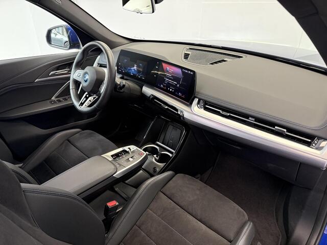 BMW iX1 eDrive20 67 kWh M-Sport | SOH 98% | PANO | CAMERA | CARPLAY |
