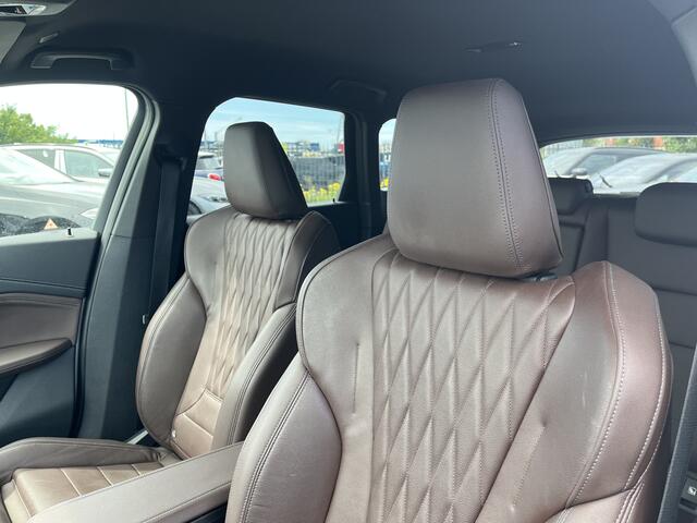 BMW iX1 xDrive30 67 kWh | M-Sport | Stoel/- stuurverwarming | Trekhaak | Driving Assistant Plus | Elektrische stoelen