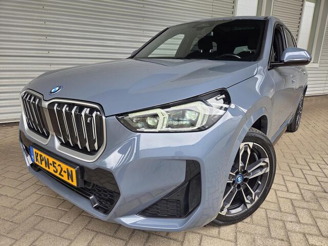 BMW iX1 xDrive30 Launch Edition 67 kWh