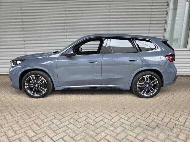 BMW iX1 xDrive30 Launch Edition 67 kWh