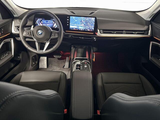 BMW iX1 eDrive20 Pure Edition 67 kWh | xLine | Premium Pack | Trekhaak