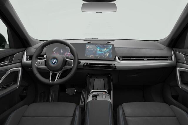 BMW iX1 xDrive30 67 kWh M Sport Edition | M Sportpakket Pro | Premium Pack | Travel Pack | Trekhaak