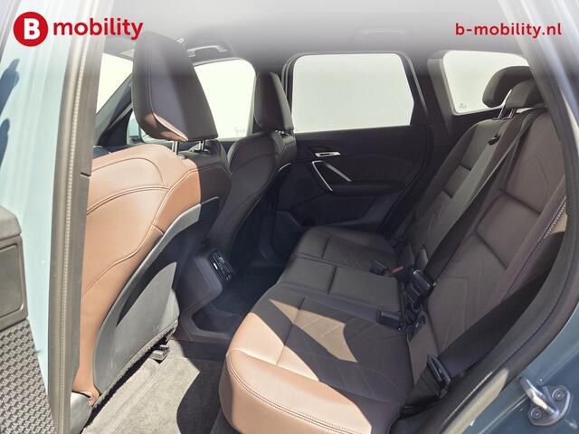 BMW iX1 eDrive20 67 kWh M-Sport SOH 99% Driving Assist. Plus | Sportstoelen | Park Assist | Leer | Adaptive Cruise Control | DAB | NL Auto! | Achteruitrijcamera
