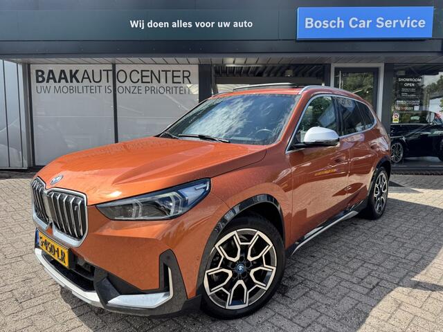 BMW iX1 xDrive30 Launch Edition | Panoramadak | Harman/Kardon