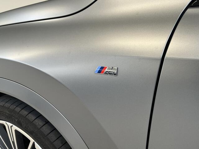 BMW iX1 eDrive20 67 kWh M-Sport | Panorama | 20" | Massage | Head-Up | Stoelverwarming