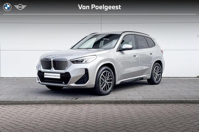 BMW iX1 eDrive20 67 kWh M Sport Edition | M-Sport | Driving Assistant Plus| Glazen panoramadak
