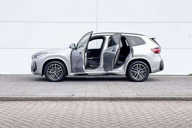 BMW iX1 eDrive20 67 kWh M Sport Edition | M-Sport | Driving Assistant Plus| Glazen panoramadak