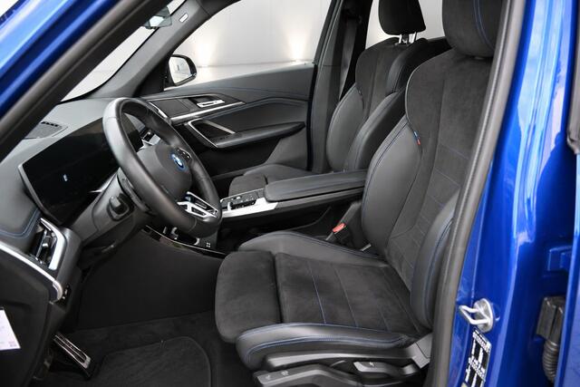BMW iX1 xDrive30 67 kWh M-Sport pakket | Premium Pack | All-in prijs incl. 12 mnd BOVAG garantie | Aviloo Accutest