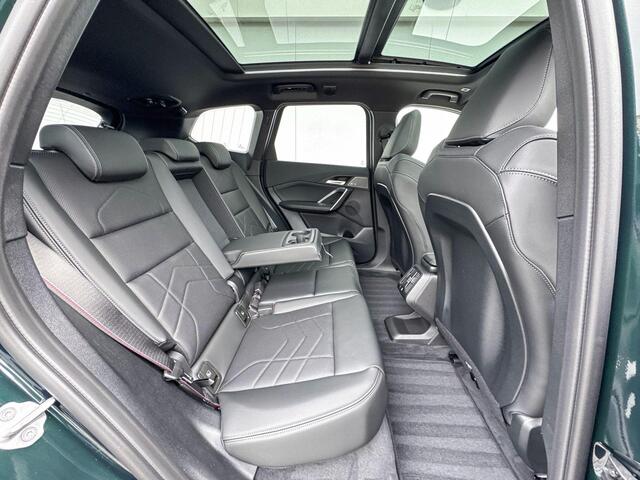 BMW iX1 eDrive20 67 kWh M Sport Edition – foto 9