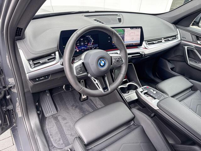 BMW iX1 eDrive20 67 kWh M Sport Edition – foto 5