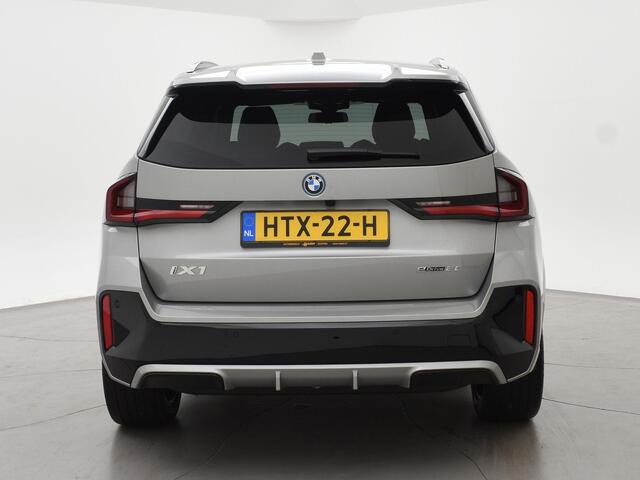 BMW iX1 eDrive20 67 kWh M SPORT EDITION *NIEUW* + TREKHAAK WEGKL. | ADAPTIVE CRUISE | 19 INCH | PREMIUM PACK