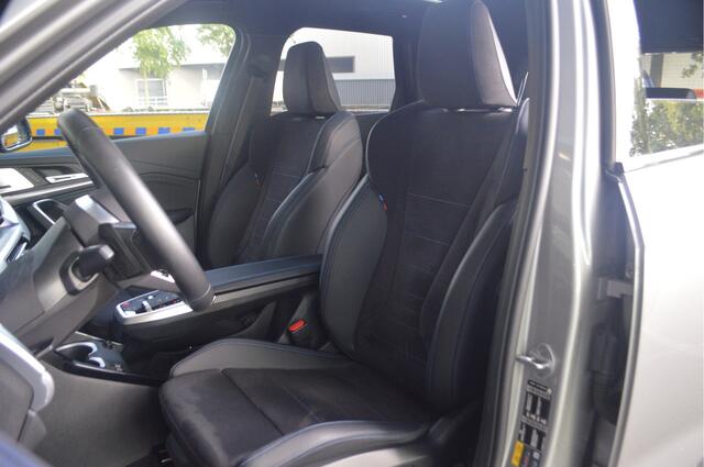 BMW iX1 eDrive20 M Sport / Trekhaak / Panoramadak / Sportstoelen / Comfort Access / Adaptieve LED / Head-Up / Harman Kardon / Parking Assistant Plus