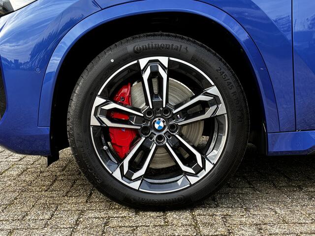 BMW iX1 eDrive20 | M-Sport Pro | 19'' | Panorama | Driv. Ass. Plus | Head-Up | Stuur + Stoelverw. | Elek. Trekhaak