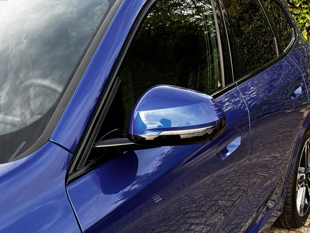 BMW iX1 eDrive20 | M-Sport Pro | 19'' | Panorama | Driv. Ass. Plus | Head-Up | Stuur + Stoelverw. | Elek. Trekhaak