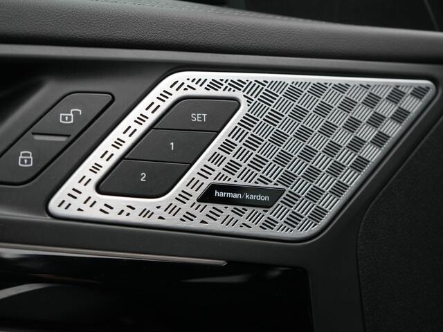 BMW iX1 xDrive30 67 kWh 313pk Dealer O.H. | Adaptive Cruise | Head Up | 360 Camera | Harman / Kardon | Lederen Comfortstoelen Massage & Memory | Keyless | Blis | Sfeerverlichting | Stoelverwarming | Apple Carplay | Navigatie | DAB |