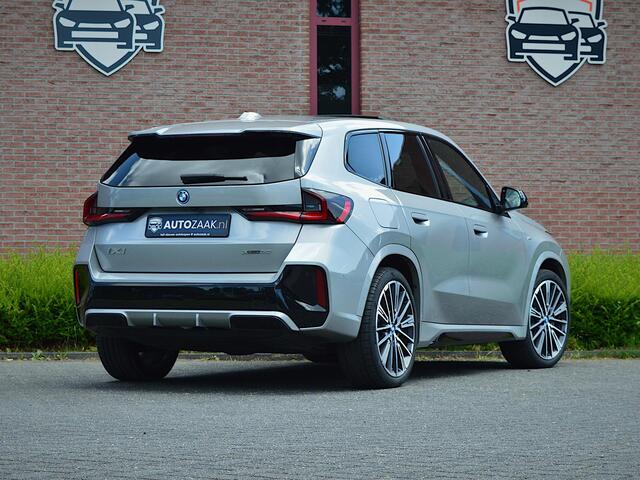 BMW iX1 xDrive30 M Sport | Innovation Pack | SOH 98%