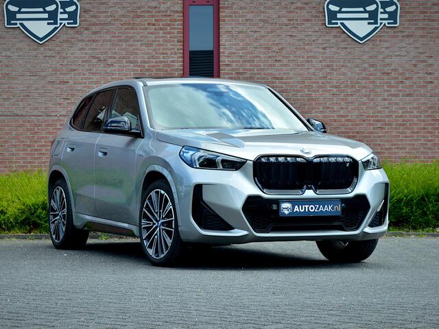 BMW iX1 xDrive30 M Sport | Innovation Pack | SOH 98%