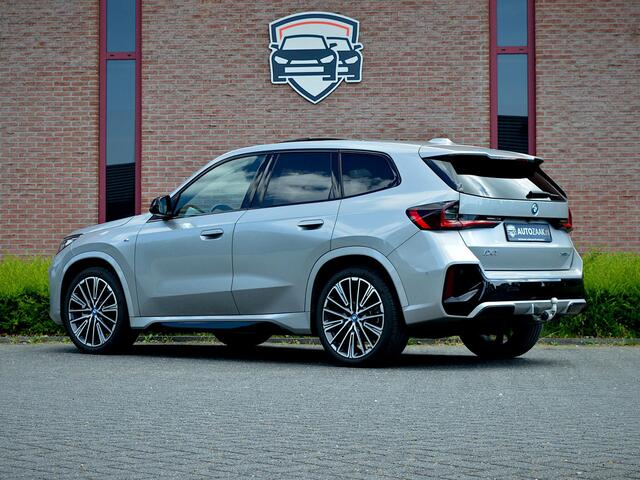 BMW iX1 xDrive30 M Sport | Innovation Pack | SOH 98%