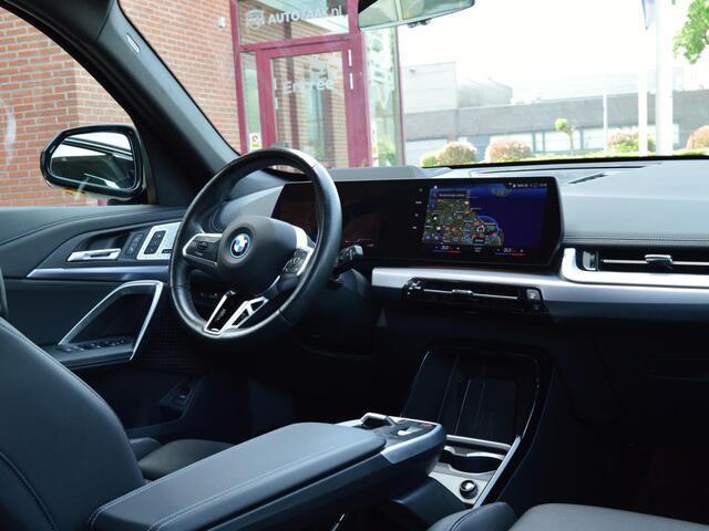 BMW iX1 xDrive30 M Sport | Innovation Pack | SOH 98%