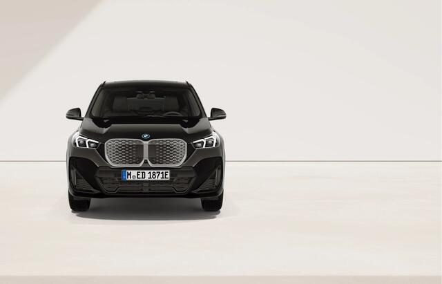 BMW iX1 eDrive20 - M-Sport - Pano - Trekhaak - ACC - Memoryzetel – foto 4