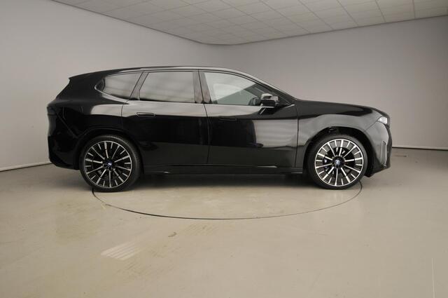 BMW iX3 50 xDrive M-Sportpakket / Panoramadak / Trekhaak / Head-up / Park assist / Alu wielen 22 inch