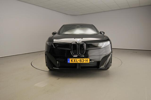 BMW iX3 50 xDrive M-Sportpakket / Panoramadak / Trekhaak / Head-up / Park assist / Alu wielen 22 inch