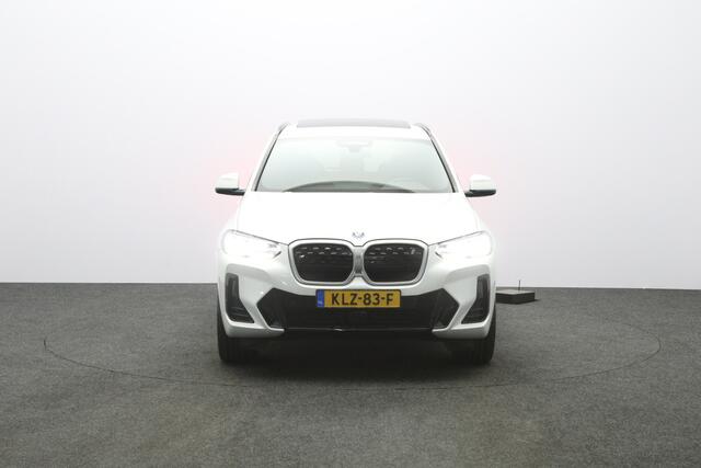 BMW iX3 High Executive 80 kWh 293 PK, SOH 98 %, Panoramadak, Leder, Adap. Cruise Control, Camera – foto 5