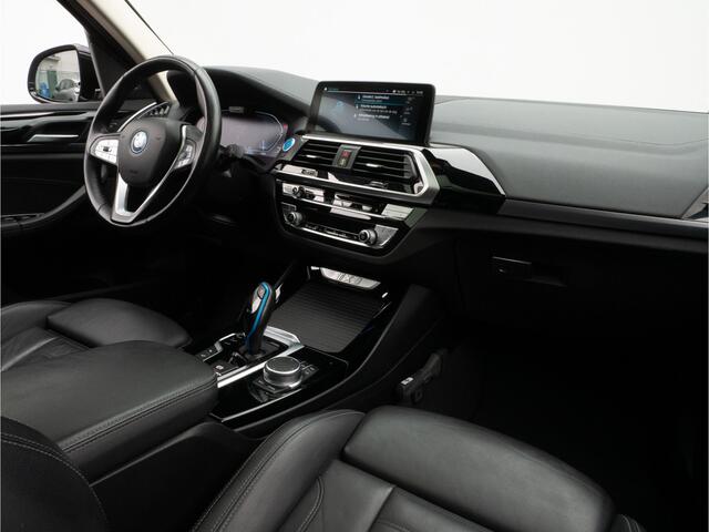 BMW iX3 High Executive 80 kWh SOH 96% Trekhaak/ Leer/ Sportstoelen/ Panoramadak/ Harman-Kardon/ Head up/ Sfeerverlichting/ 360 Camera