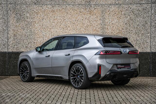BMW iX3 50 xDrive 113 kWh