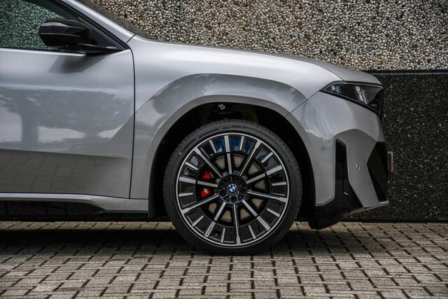 BMW iX3 50 xDrive 113 kWh
