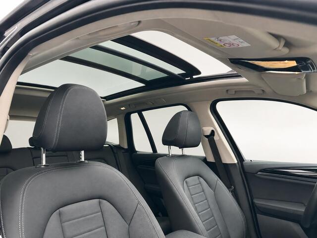 BMW iX3 High Executive Edition 80 kWh SOH 98,6% Panoramadak Trekhaak Navigatie Apple CarPlay Android Auto Camera Parkeerhulp Adaptive Cruise Control Stoelverwarming Full Led Leder Climate Control Lichtmetalen velgen