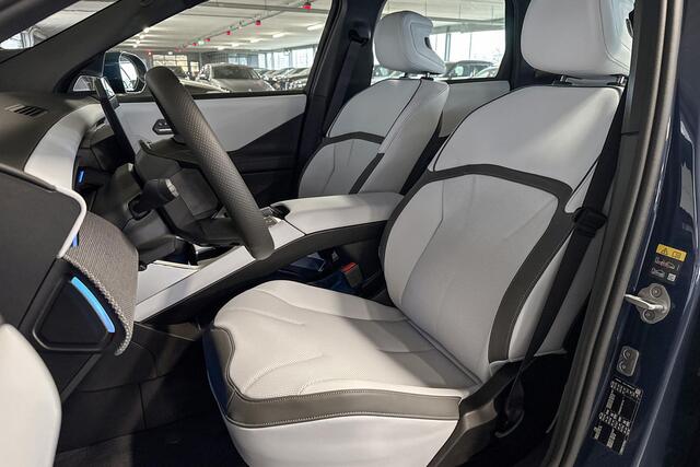BMW iX3 50 xDrive 113 kWh | M Sportpakket | Innovation Pack | Trekhaak | Huisselectie