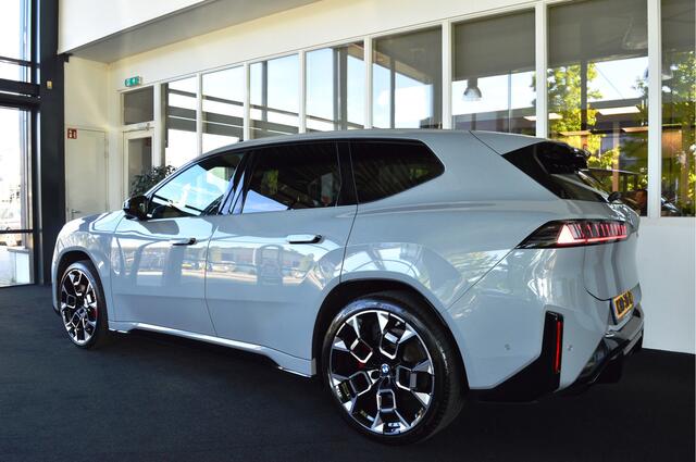 BMW iX3 50 xDrive M-Sport Pro 113 kWh | Per direct leverbaar !!