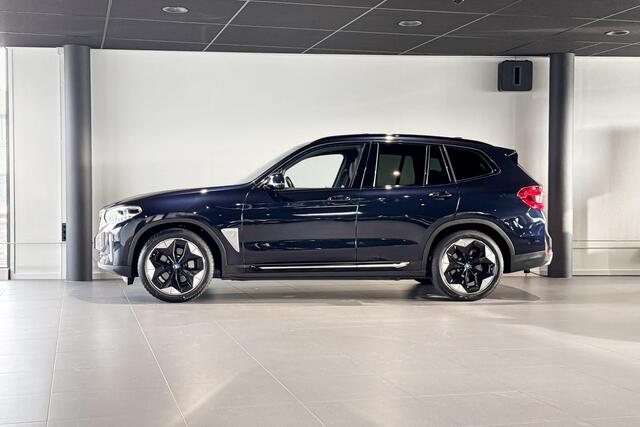 BMW iX3 High Executive 80 kWh | Glazen Panoramadak | Stoelverwarming | Harman Kardon | Head-Up Display |