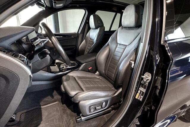 BMW iX3 High Executive Edition 80 kWh | M Sport | Glazen Panoramadak | Stoelverwarming | Head-Up Display | Trekhaak |
