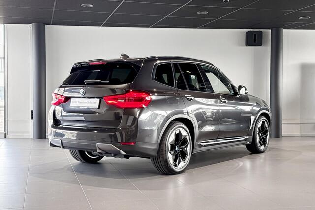 BMW iX3 High Executive 80 kWh | Glazen Panoramadak | Harman Kardon | Stoelverwarming | Head-Up Display | Trekhaak |