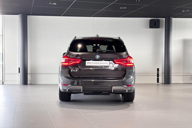 BMW iX3 High Executive 80 kWh | Glazen Panoramadak | Harman Kardon | Stoelverwarming | Head-Up Display | Trekhaak |