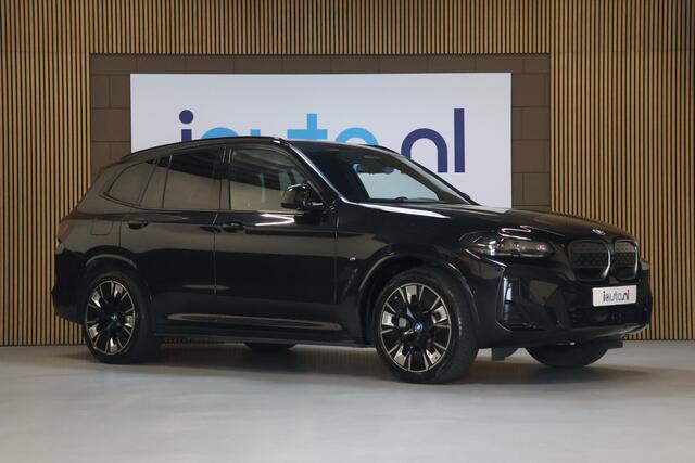 BMW iX3 High Executive Edition 80 kWh Pano/Shadow Line/Leder/360/Harman Kardon/HUD/Trekhaak/Driving Assist Pro/20"
