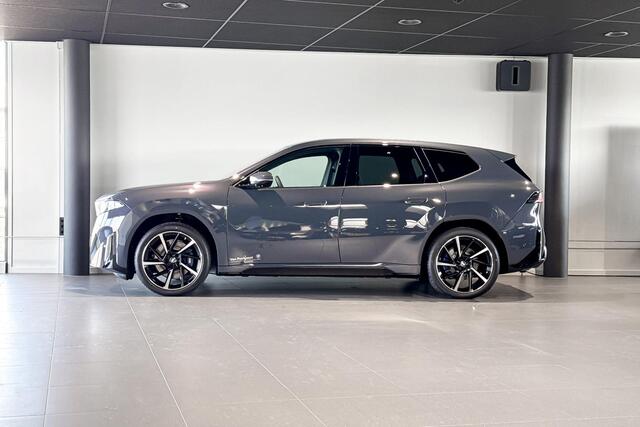 BMW iX3 40 eDrive 83 kWh | M Sport | Glazen Panoramadak | Harman Kardon | Massagestoelen | Trekhaak |
