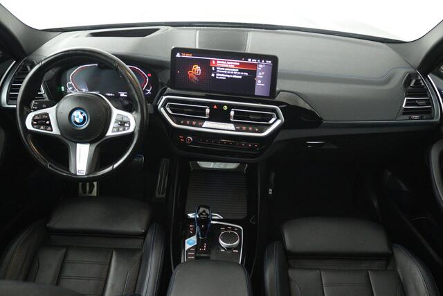 BMW iX3 High Executive 80 kWh (SOH 98%, PANORAMADAK, TREKHAAK, CRUISE CONTROL ADAPTIEF, CAMERA, STOELVERWARMING)