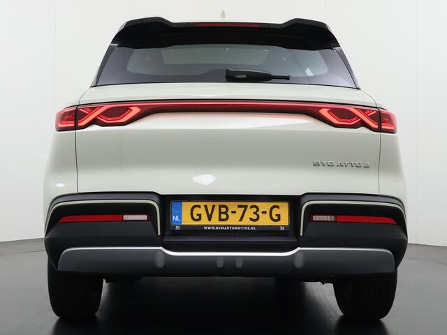 BYD ATTO 2 Boost 45 kWh DIRECT LEVERBAAR | Volledige BYD Fabrieksgarantie t/m 11-2030 of 150.000 km | Stoel & Stuurverwarming | Adaptieve Cruise | 360° Camera | Panoramadak | Dodehoekassistent | Origineel NL Auto
