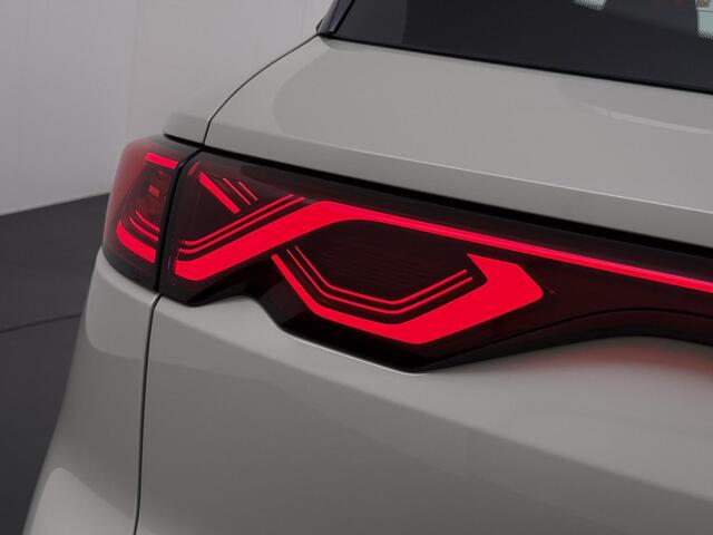 BYD ATTO 2 Boost 45 kWh DIRECT LEVERBAAR | VOLLEDIGE BYD FABRIEKSGARANTIE T/M 11-2030 OF 150.000 KM | STOEL- & STUURVERWARMING | ADAPTIEVE CRUISE | 360° CAMERA | PANORAMADAK | DODEHOEKASSISTENT | ORIGINEEL NL AUTO