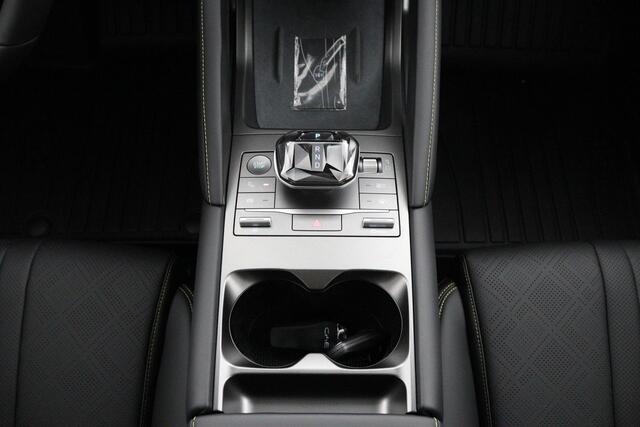 BYD ATTO 2 Comfort 65 kWh Panoramadak / 360 graden camera/Navigatie-Stuur/stoelverwarming